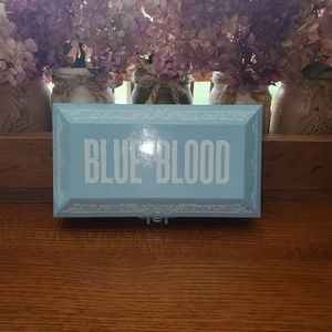 Jeffrey Star  Blue Blood Palette